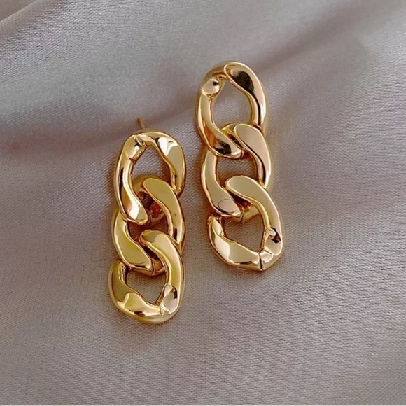 NEW Chunky Gold Chain Link Earrings - Picture 4 of 8